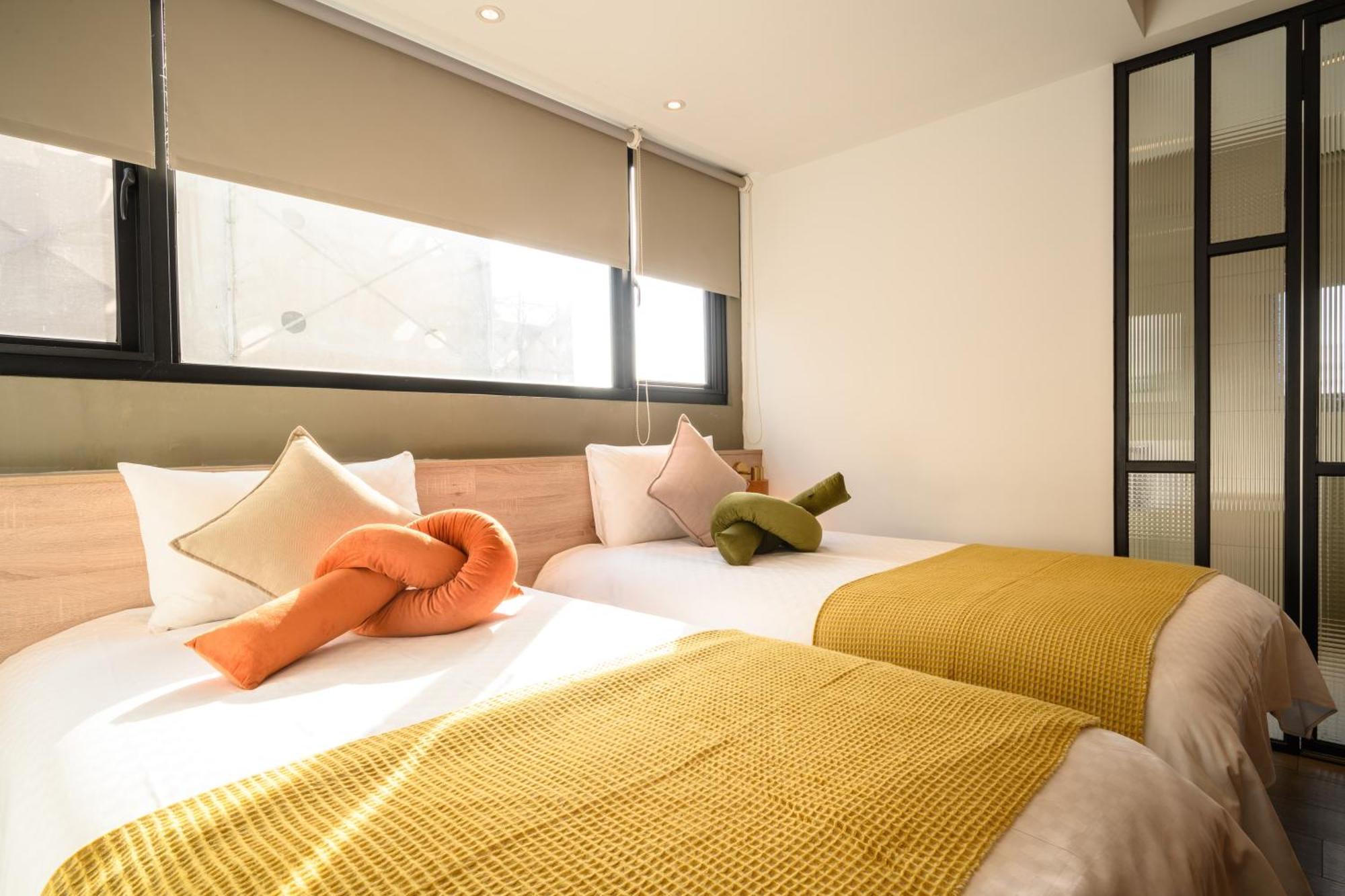 Hotel East Taichung Exterior photo
